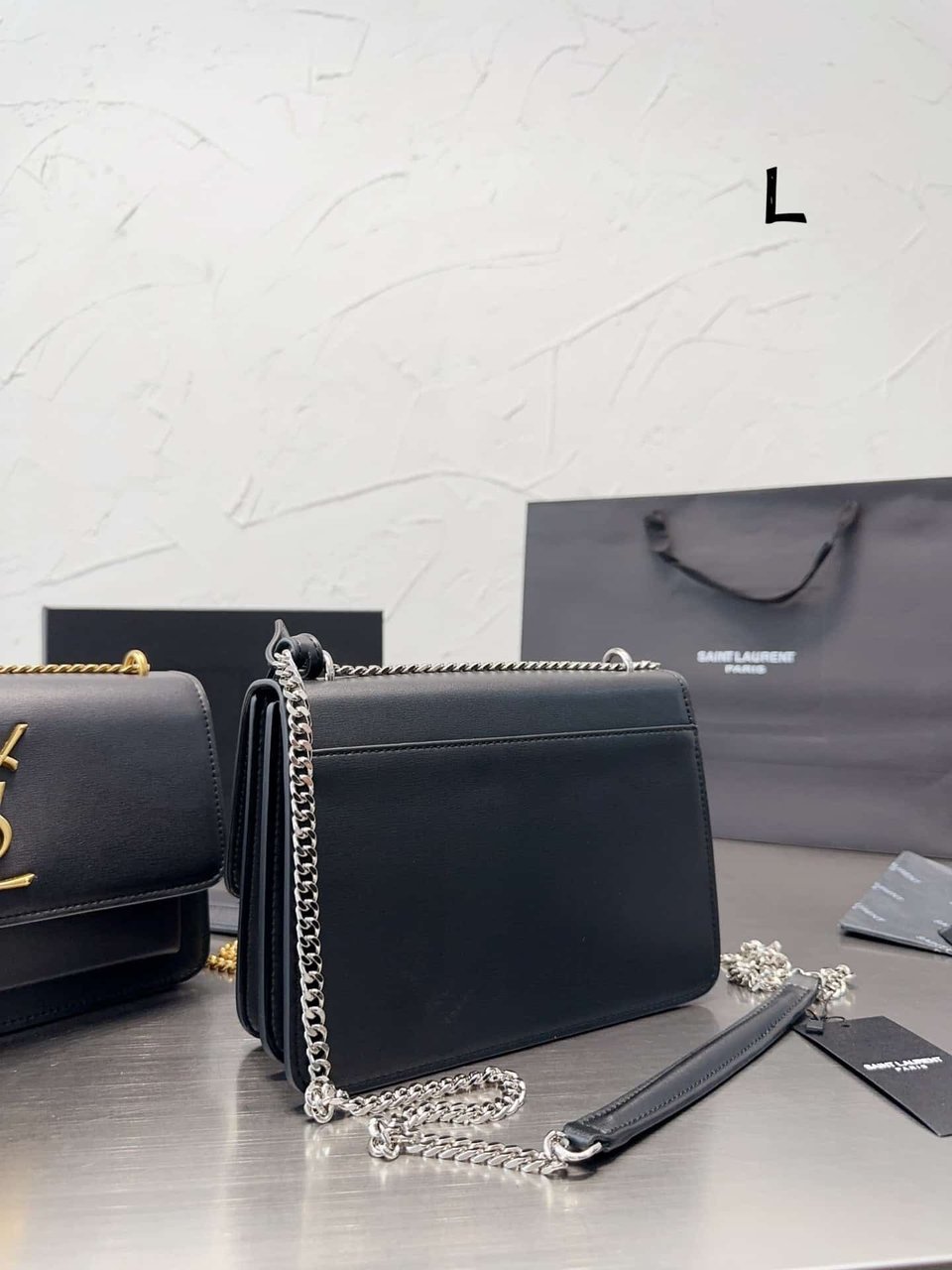 Saint Laurent Sunset Medium Chain Bag In Smooth Leather 22Cm view 6