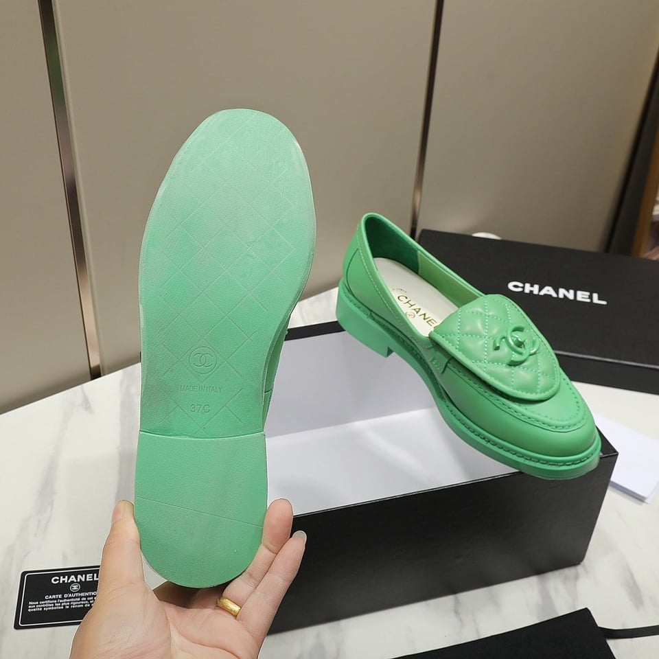 Chanel Cc Nib Turnlock Moccasins Flat Loafers Green view 7