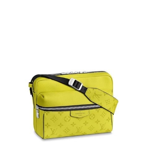 Louis Vuitton Outdoor Messenger Yellow 29Cm view 2