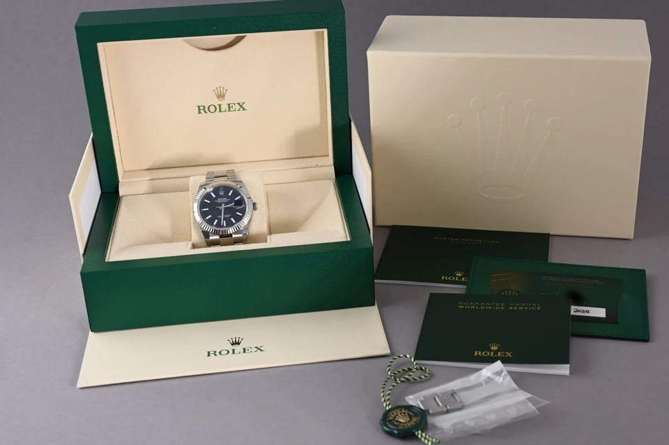 Rolex Datejust 41mm Blue Dial 126334 Oyster view 4
