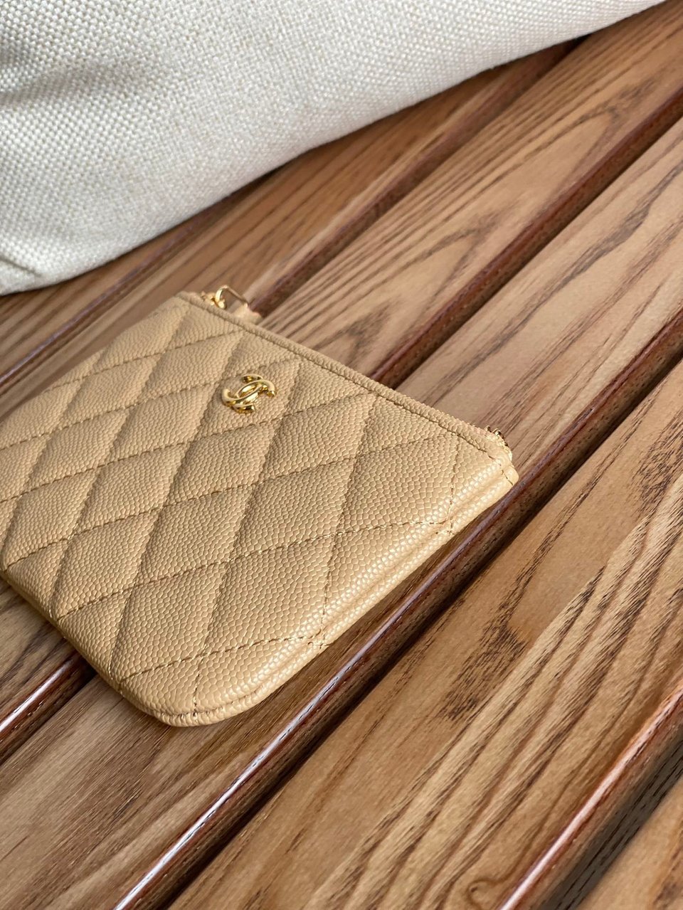 Chanel Zipped Wallet 15 Beige Caviar Gold Hardware view 10