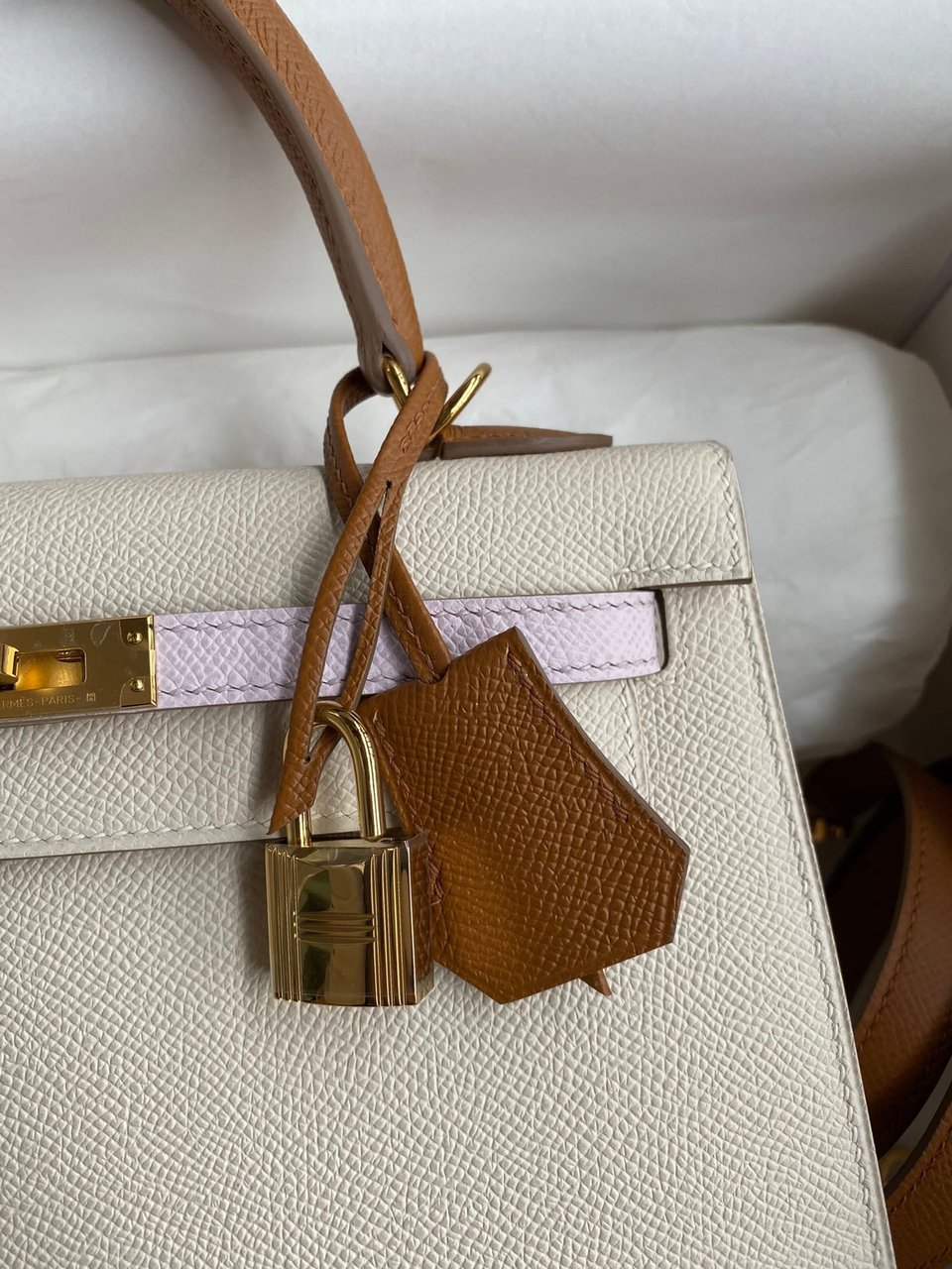 Hermes Kelly 25 Bag In Light Beige Epsom Leather For Women 25cm/10in view 6