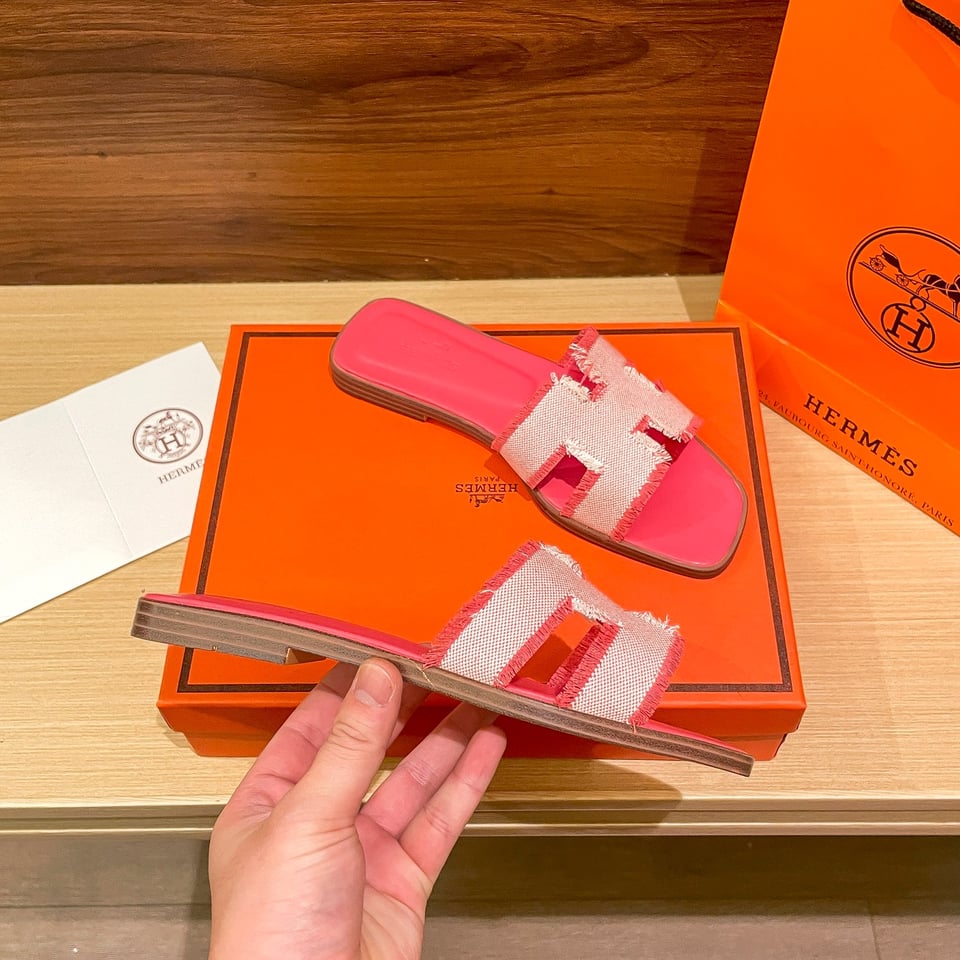 Hermes Oran Sandal Pink H231095Z C5350 view 6