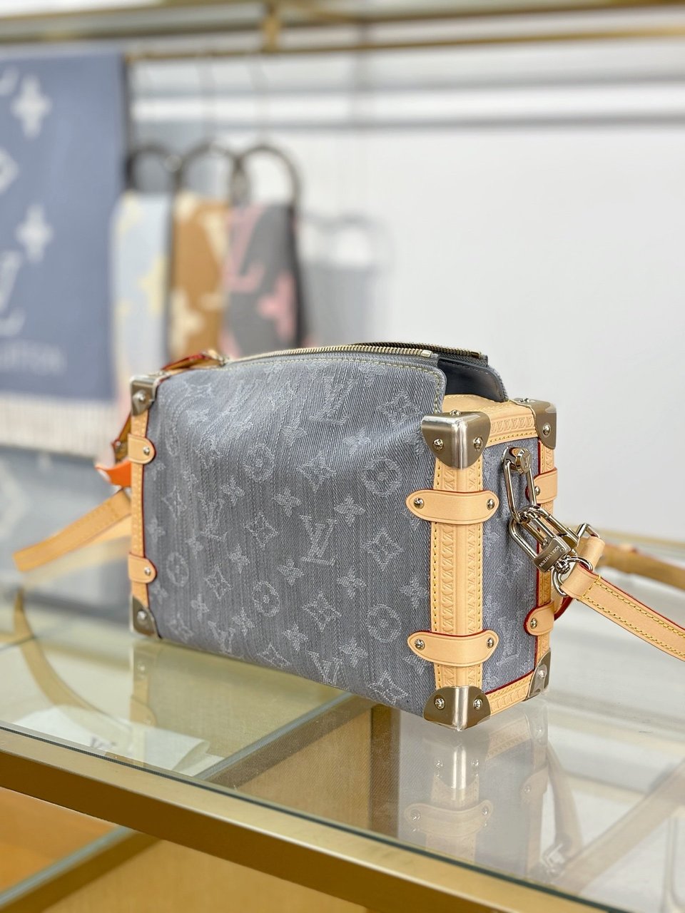 Louis Vuitton Grey Monogram Denim Side Trunk MM M13285 23.5cm/ 9.3in view 10