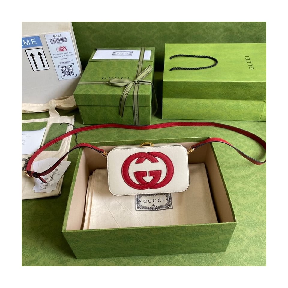 Gucci Interlocking G Mini Bag in White Leather view 4