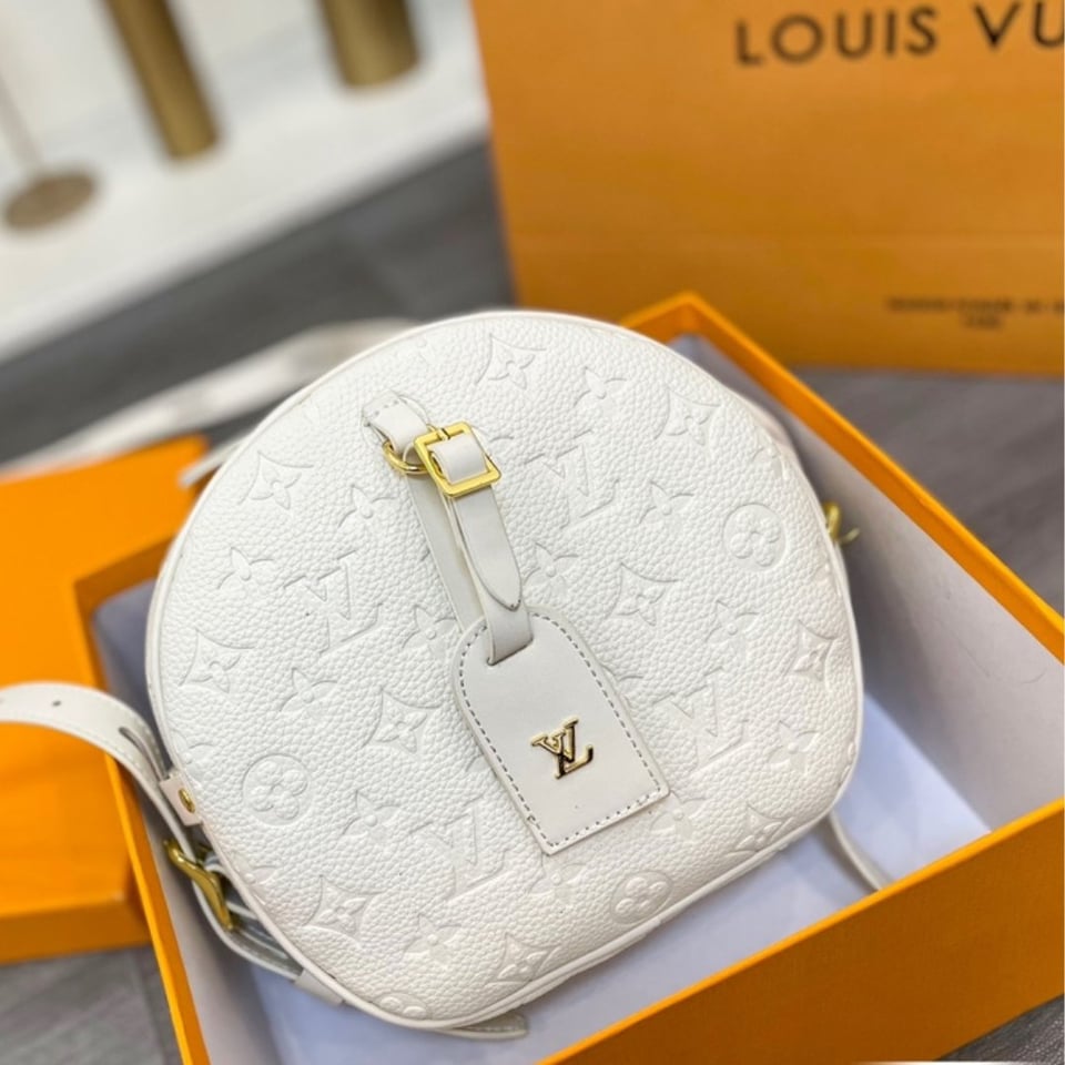 Louis Vuitton Boite Chapeau Souple Mm White 20Cm M45276 view 3