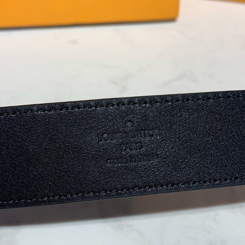 Louis Vuitton Daily LV 30mm Belt M0201U view 11
