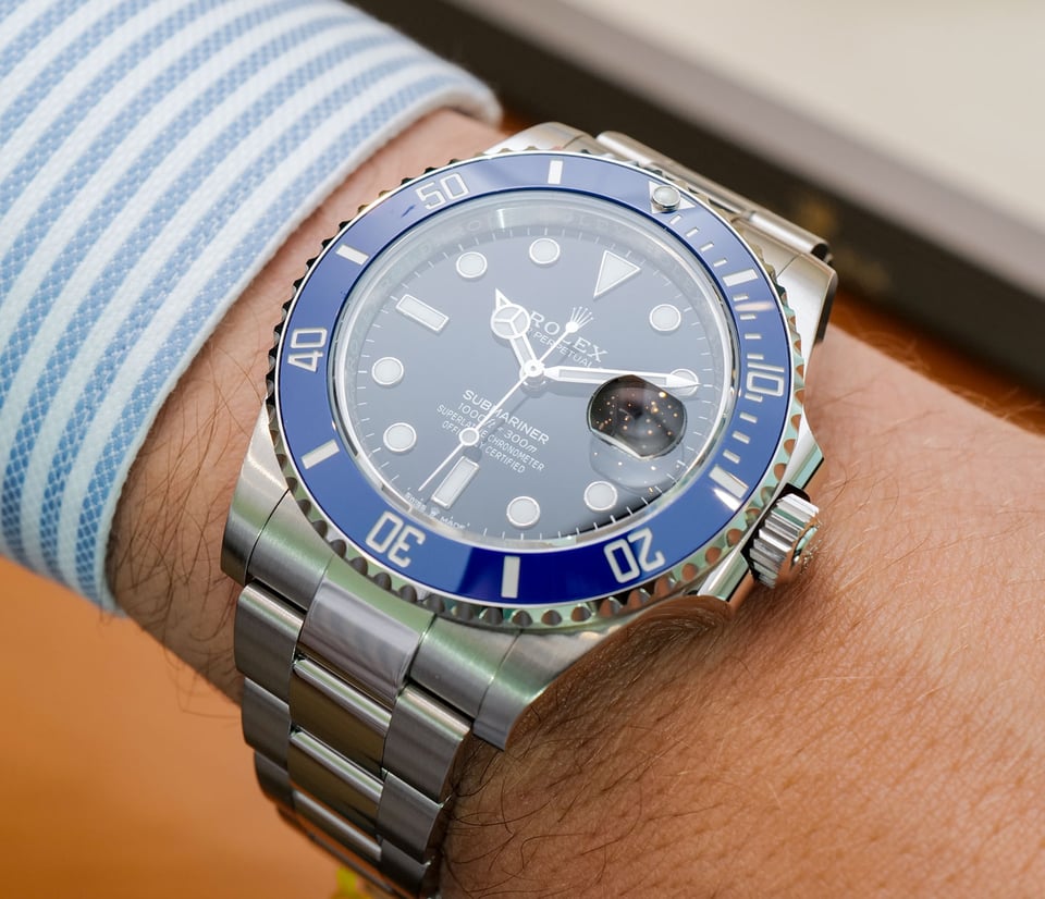 Rolex Submariner 41mm Black Dial 126619LB view 13