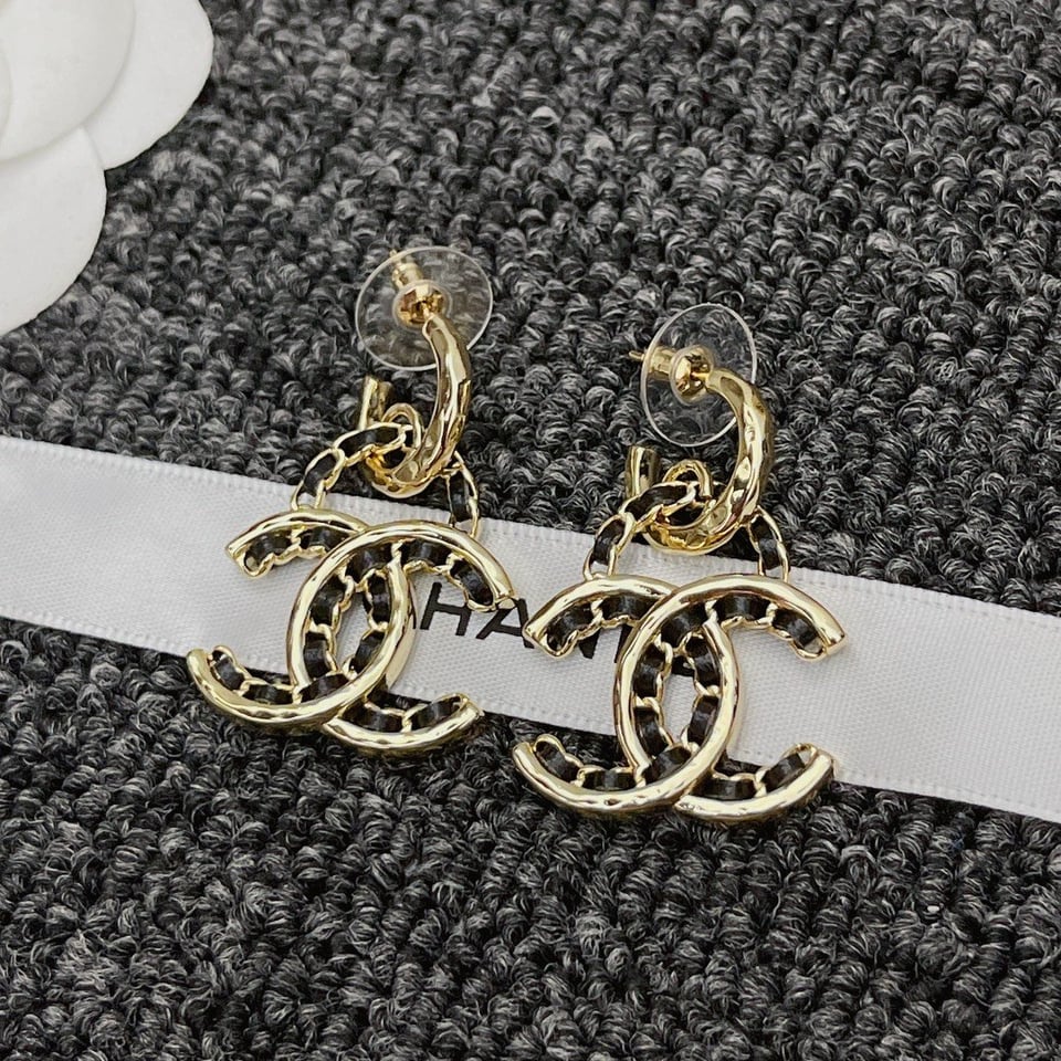 Chanel Cc Earrings view 8