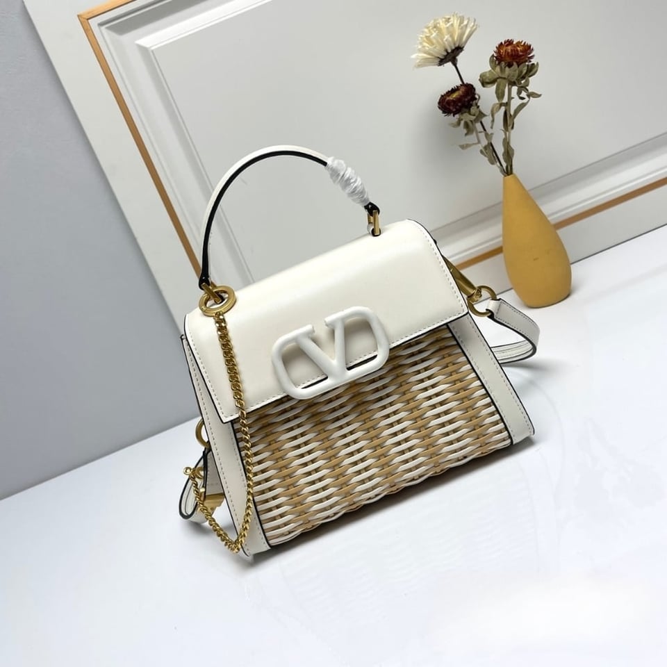 Valentino Garavani Small Vsling Wicker Handbag White 22Cm view 3