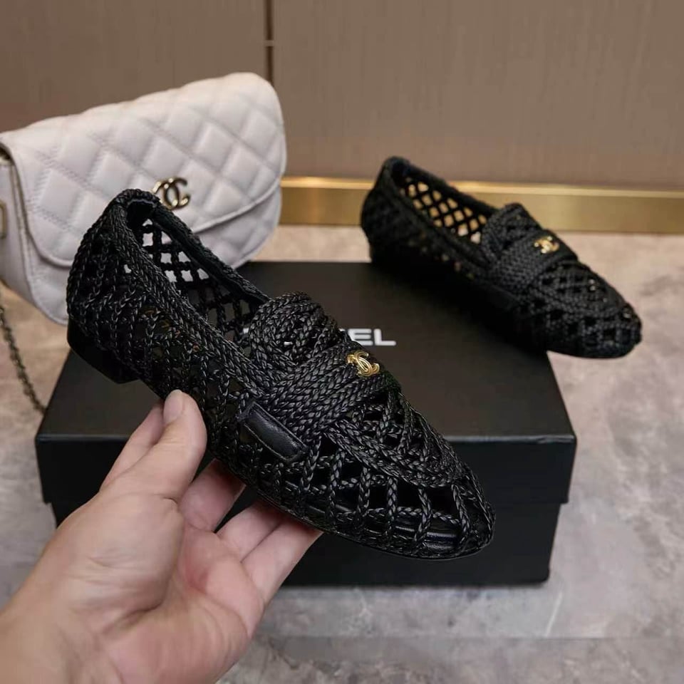 Chanel Braided Woven Loafers CC Logo Black Fabric G39852 view 3