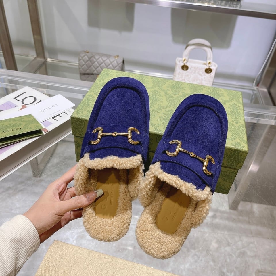 Gucci Women’S Mule With Horsebit Suede Leather Blue view 4