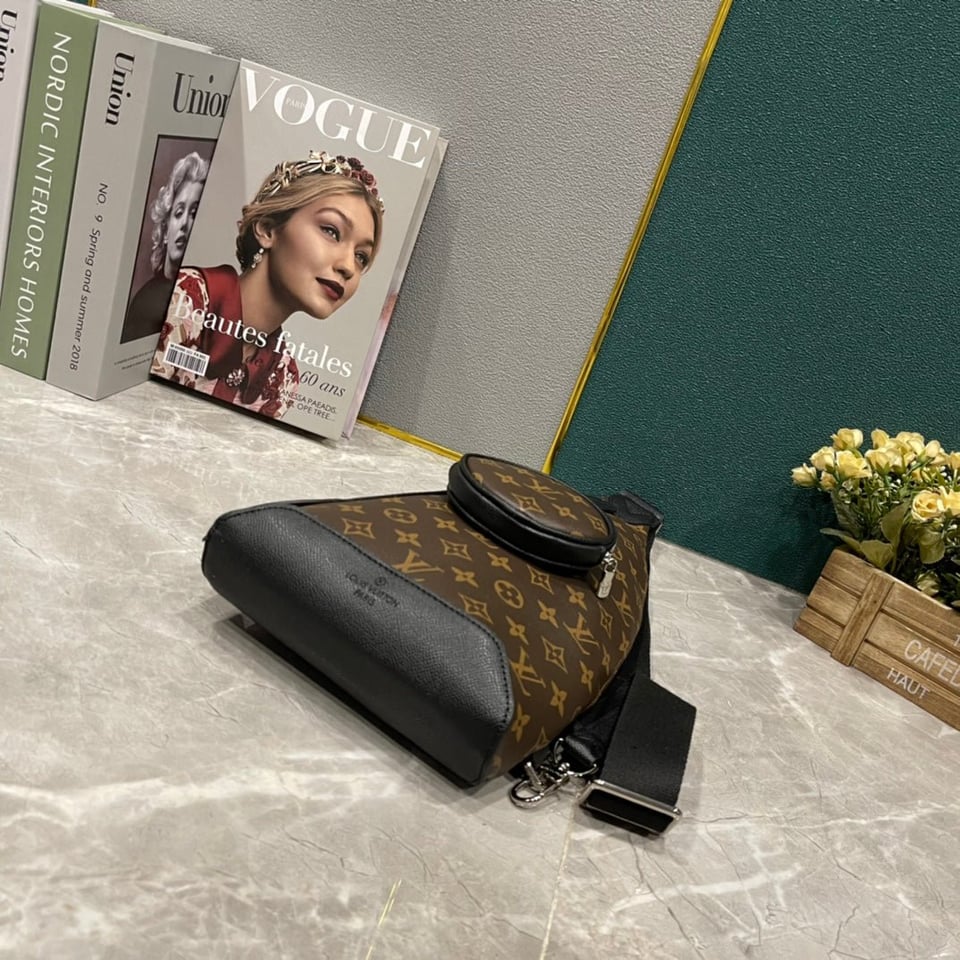 Louis Vuitton Duo Sling Bag Brown 42Cm M30936 view 8