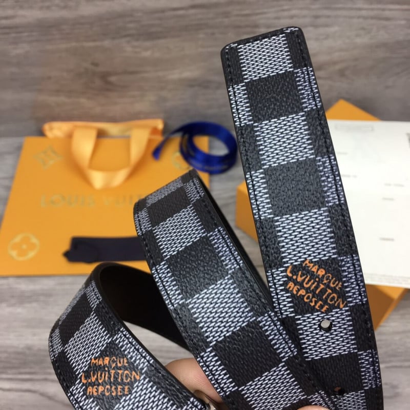 Louis Vuitton Initiales 25mm Reversible Belt MP182 view 7