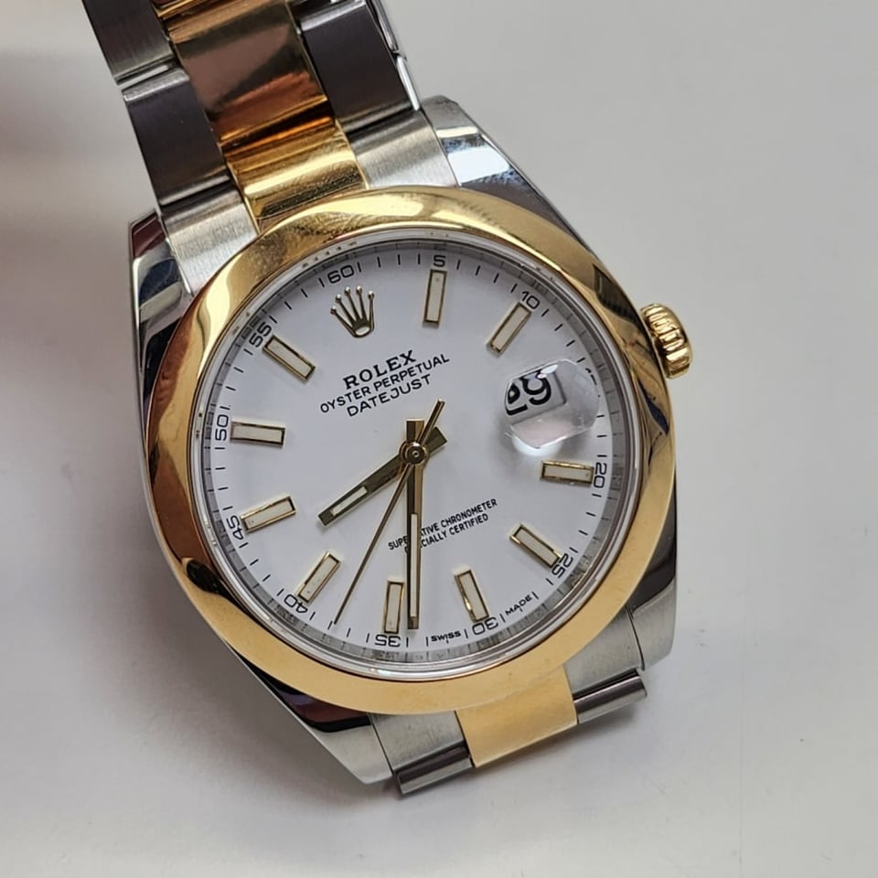 [Superclone] Rolex Datejust 41mm White Dial Smooth Oyster 126303 view 2