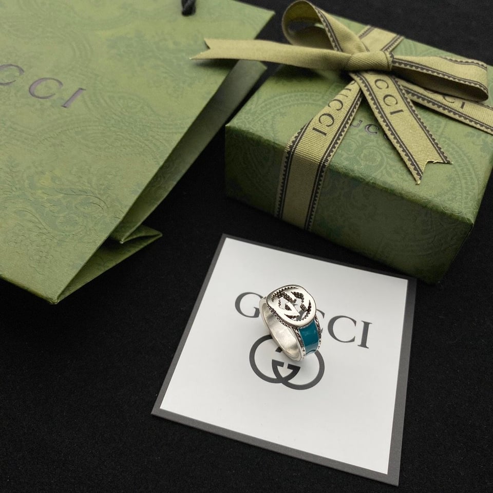Gucci Gg Interlocking Silver Ring Ybc645572001 view 2