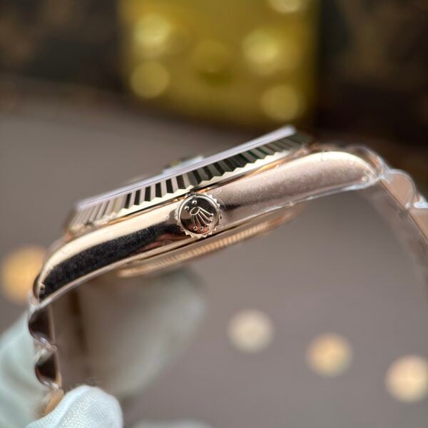[Superclone] Rolex Day-Date 40mm Mother – Of – Pearl Dial President 228235 view 4