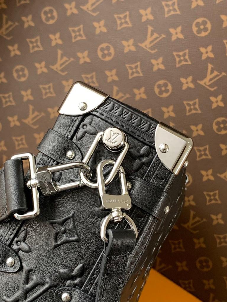 Louis Vuitton Side Trunk MM Black 23.5/9.3in M14572 view 5