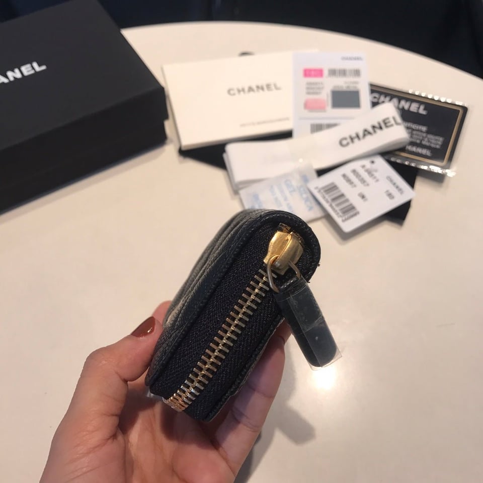 Chanel Zipped Caviar Purse 11 Black Calfskin Gold Icon view 8