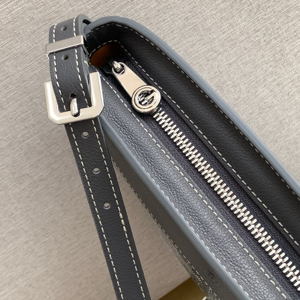 Goyard Hirondelle Bag – Bagistry Closet Grey 25cm view 6