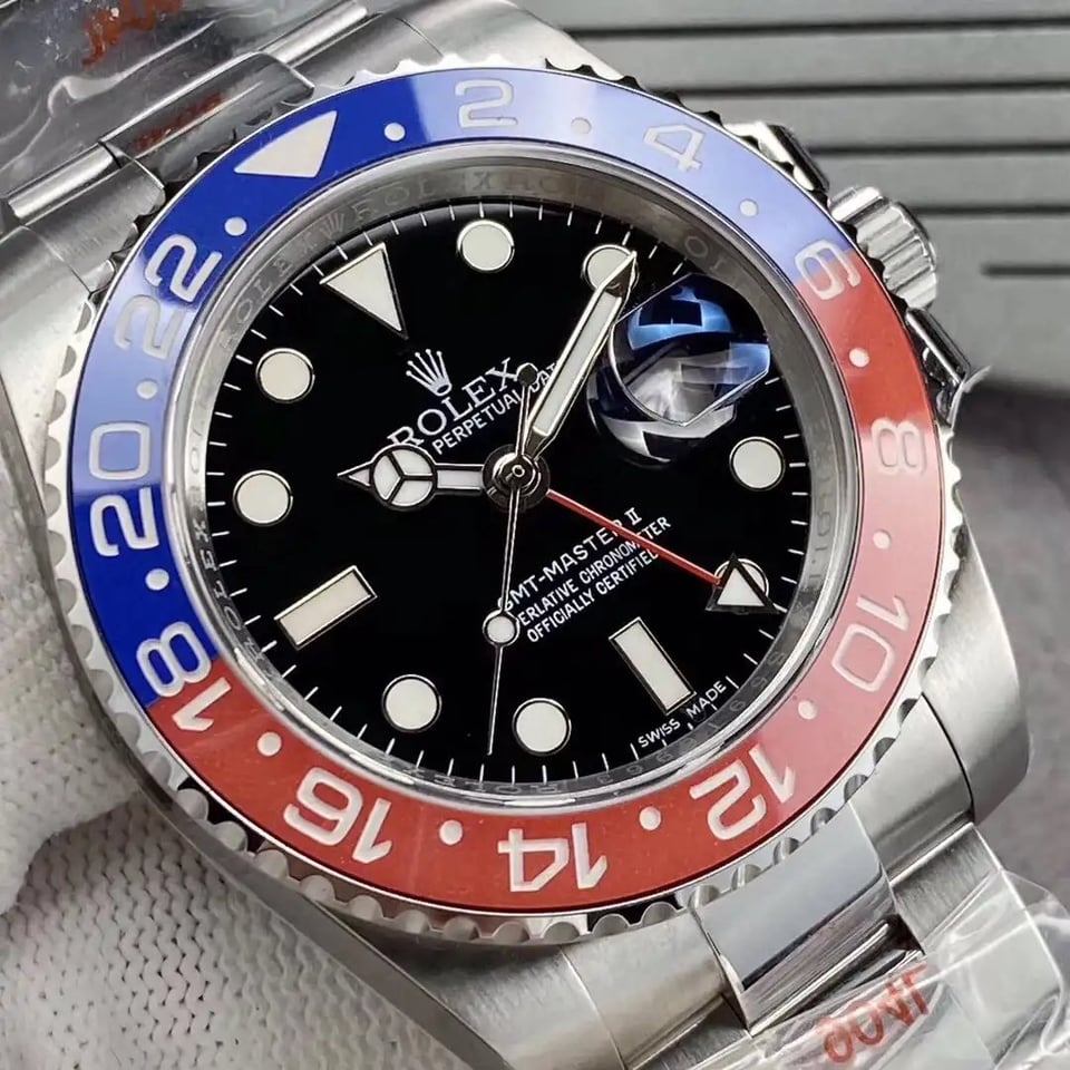 Rolex GMT-Master II 40mm 126710BLRO “Pepsi” Oyster view 6