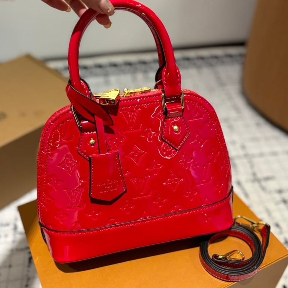 Louis Vuitton Alma Bb Monogram Vernis Leather Red 23Cm view 3