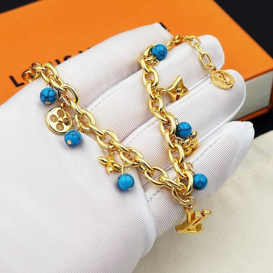 Louis Vuitton My Lv Pearl Bracelet M1124A view 5