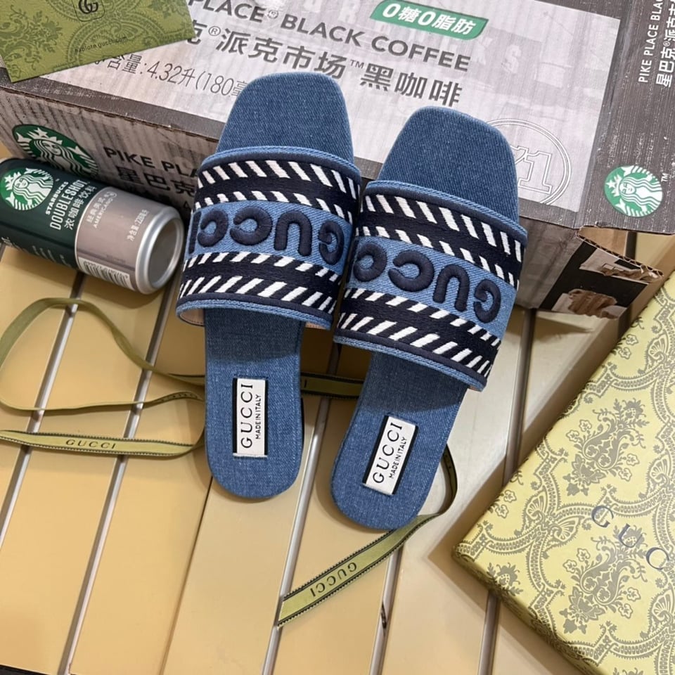 Gucci Women’S Slide Sandal With Gucci Script Light Blue Denim 771589 Fack3 4609 view 7