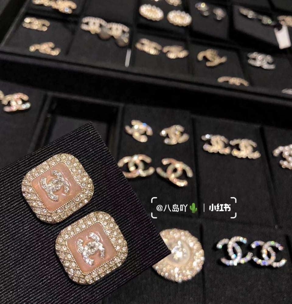 Chanel Earrings view 5