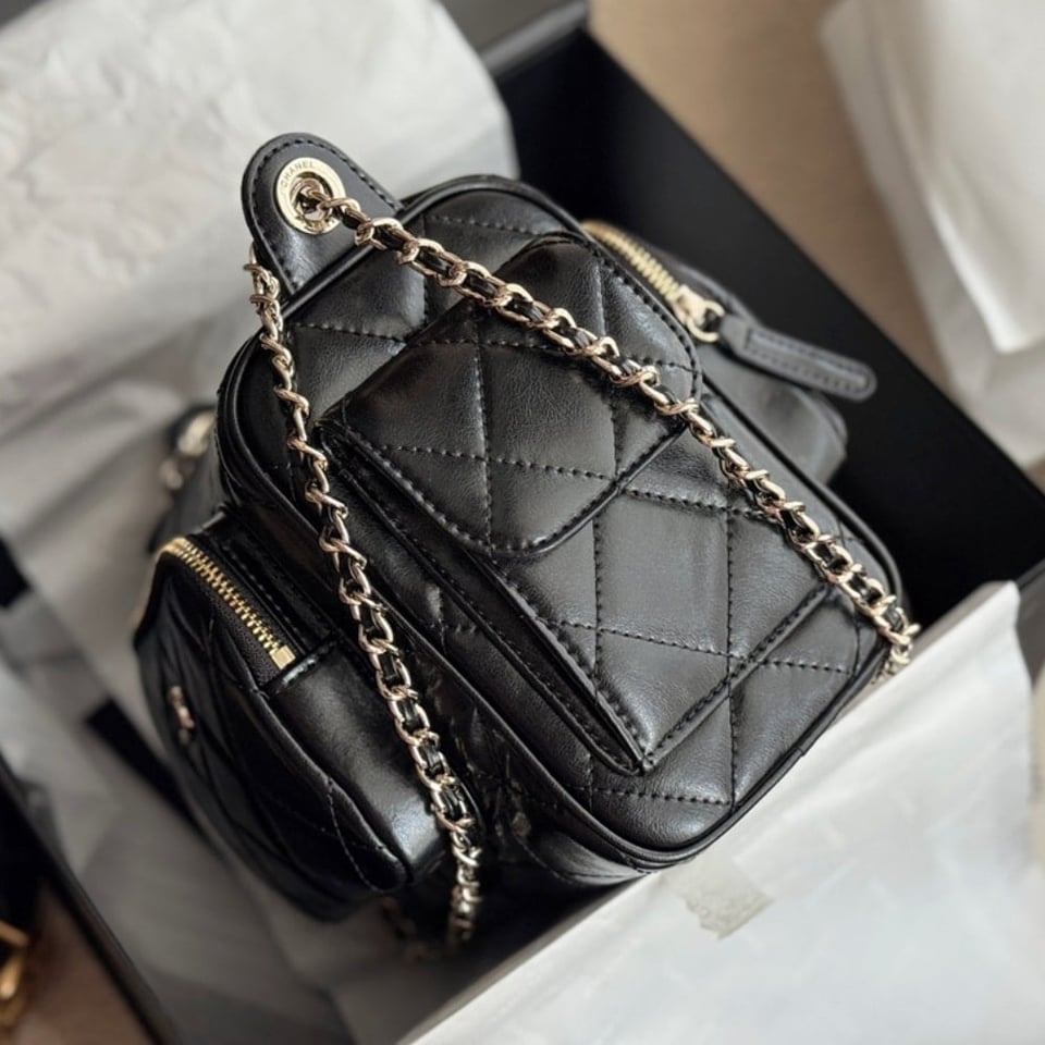 Chanel Small Camera Case Bag Black 23Cm/9.1in As5220 B18234 94305 view 7