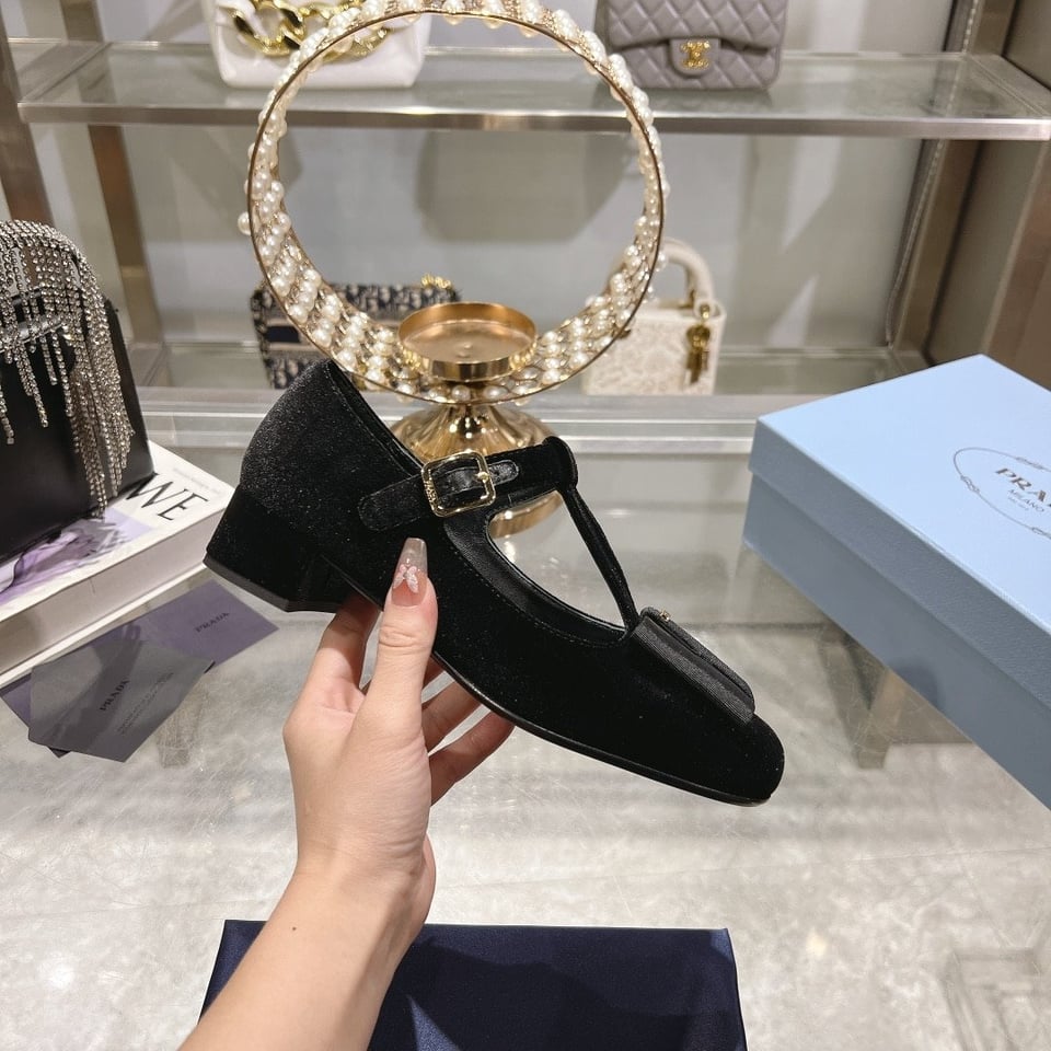 Prada Velvet Pumps Black 1I818N 068 F0002 F 035 view 7