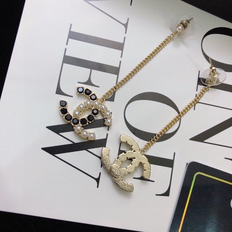 Chanel Cc Earrings view 3