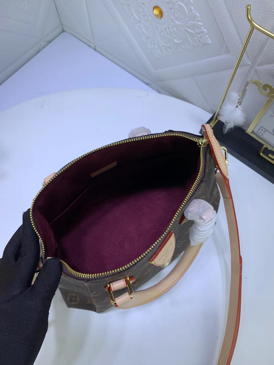 Louis Vuitton Rivoli Pm M44543 view 7