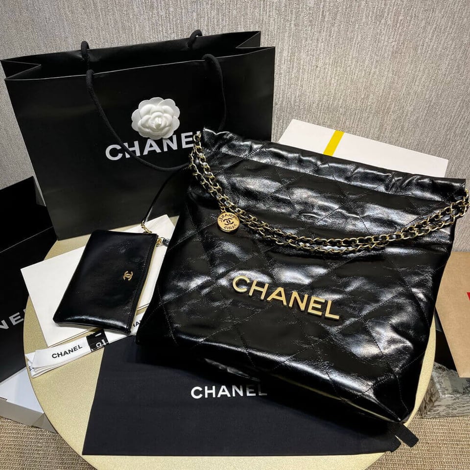 Chanel 22 Small Handbag Shiny Calfskin Black Gold view 2
