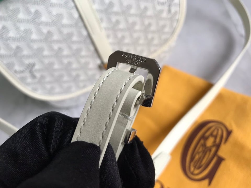 Goyard Belvedere Pm Bag 21Cm White Canvas view 9