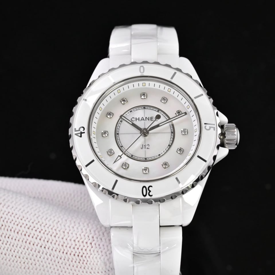 [Super Clone] Chanel J12 Watch Calibre 12.2 – 33mm White Dial view 3