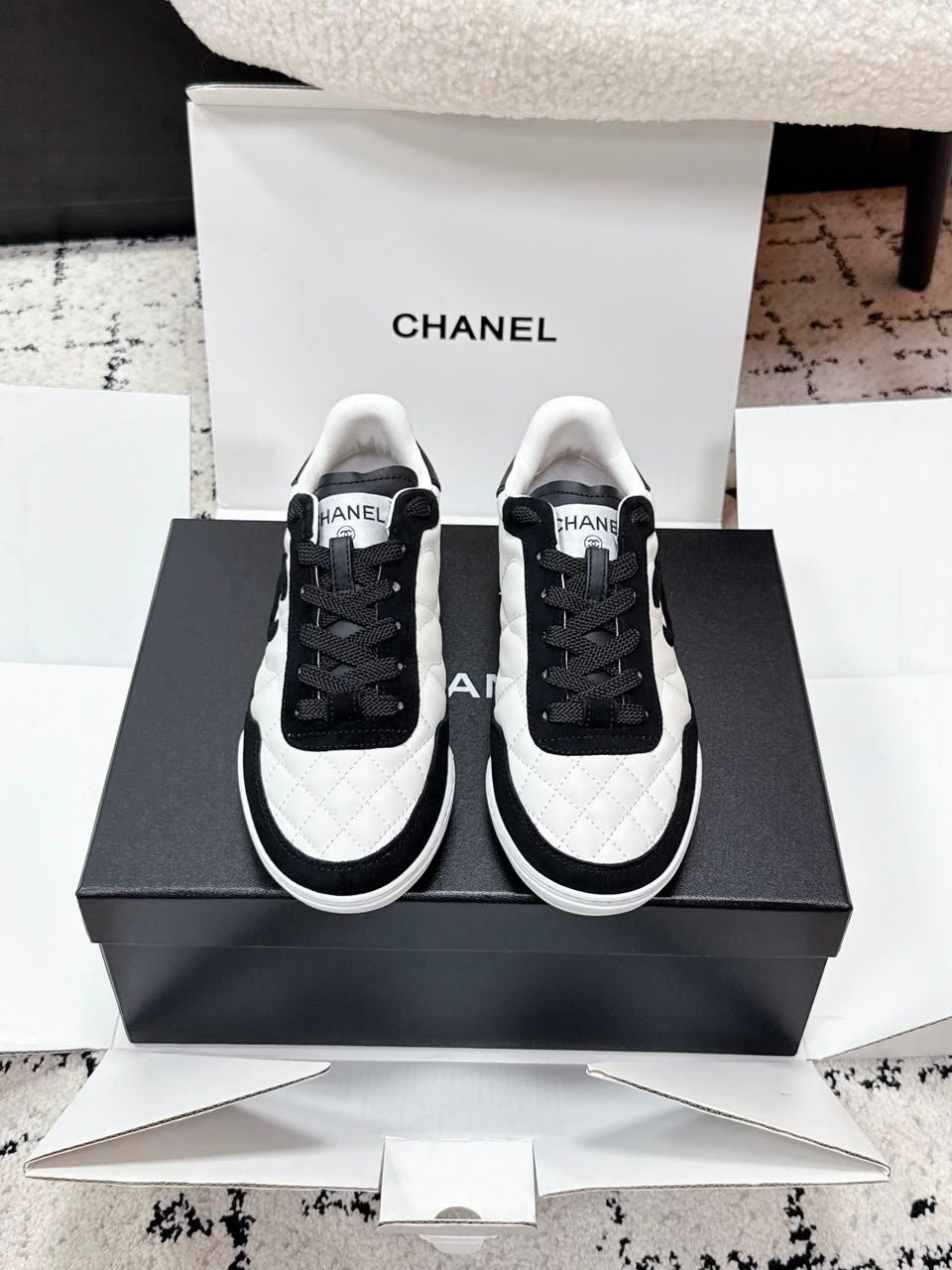 Chanel Sneakers Calf &amp; Velvet Goat Black &amp; White G47274 view 6
