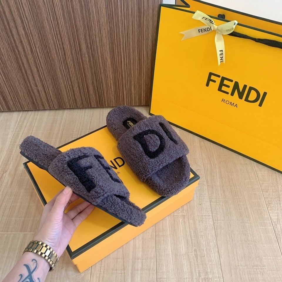 Fendi Fleece Black Text Slippers Grey view 6