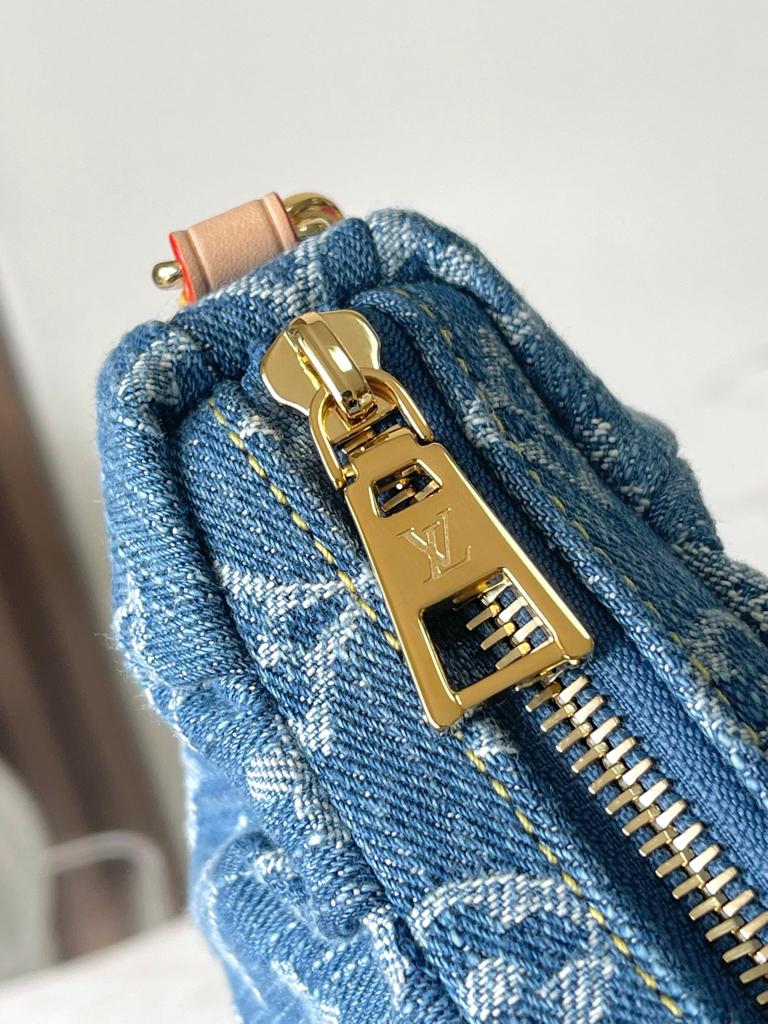 Louis Vuitton Pochette Valley Bag Denim Blue 21cm M13571 view 7