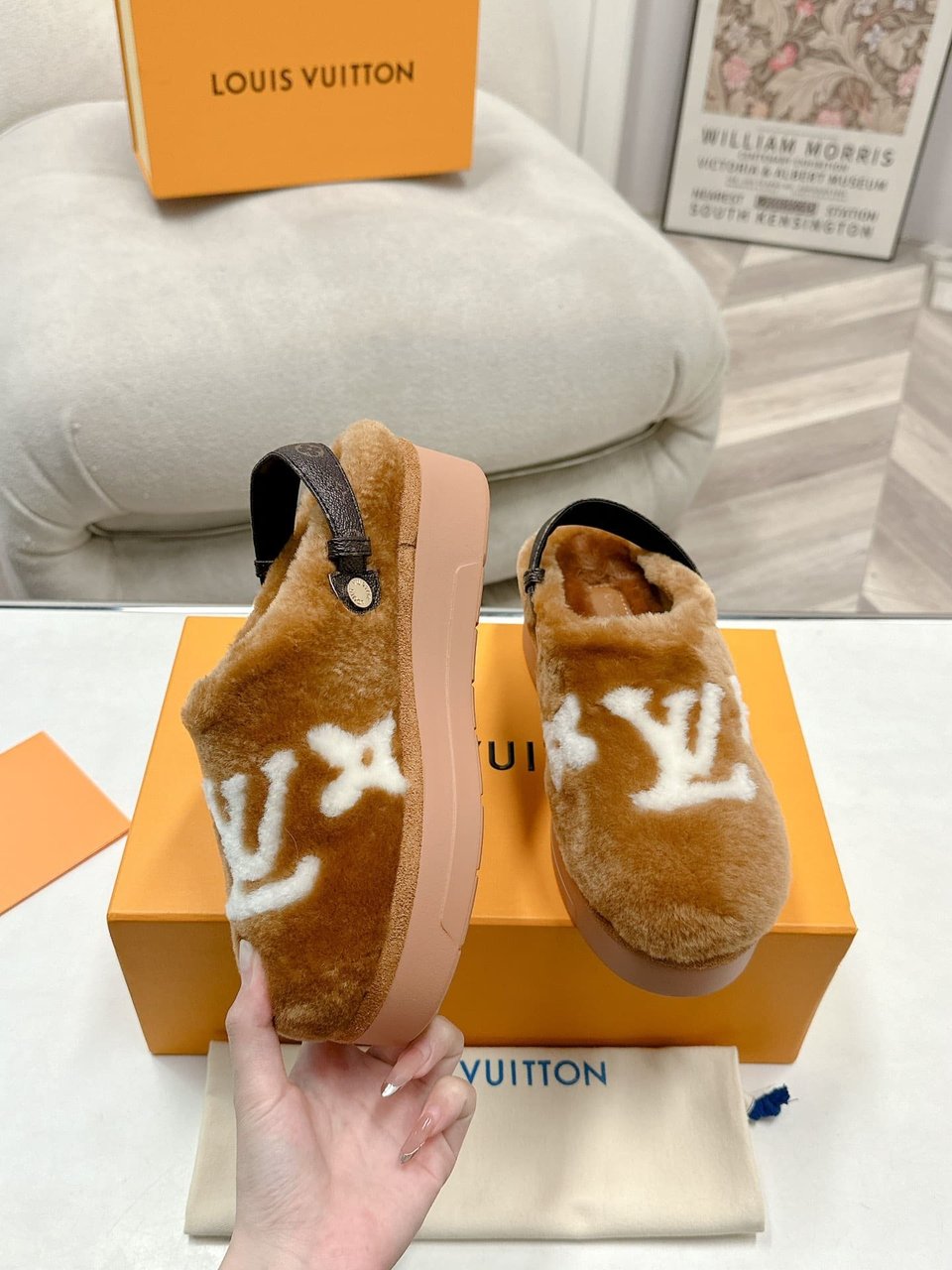 Louis Vuitton Aspen Comfort Clog Camel Brown 1Adc2B view 4
