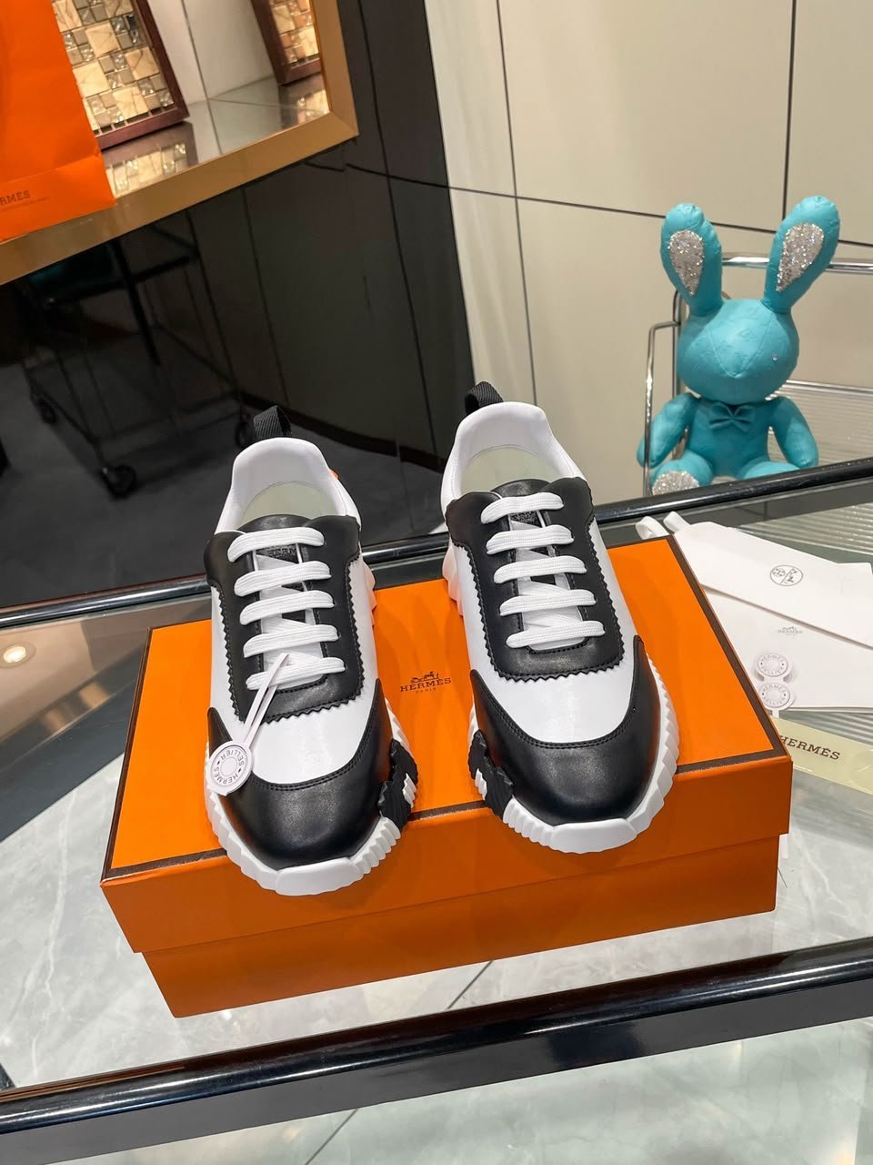 Hermes Bouncing Sneakers Blanc And Black Color Goatskin H242810ZH90390 view 7