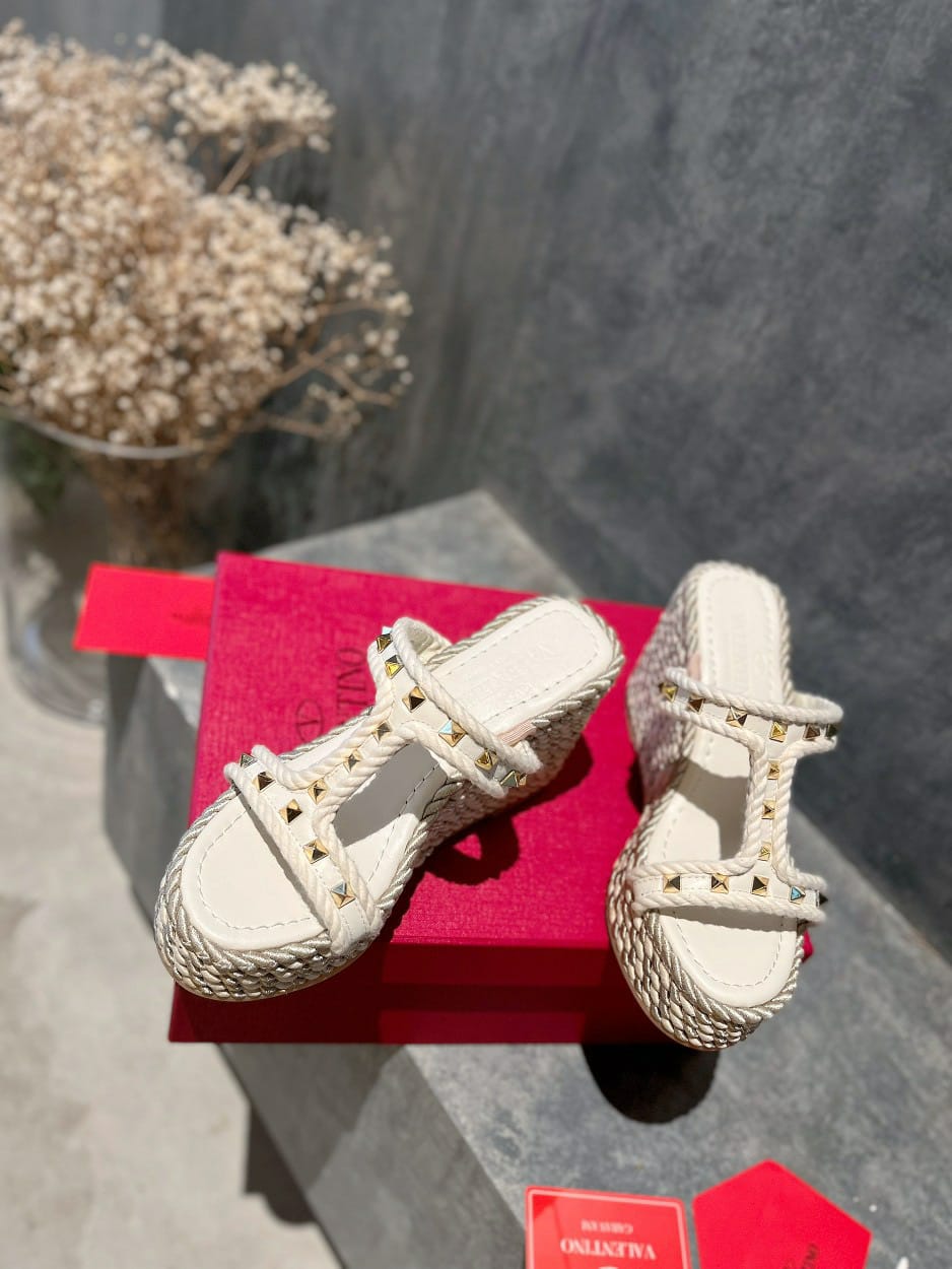 Valentino Rockstud Laminated Nappa Wedge Sandal Natural 4W2S0Gi5Dym Ybs view 3