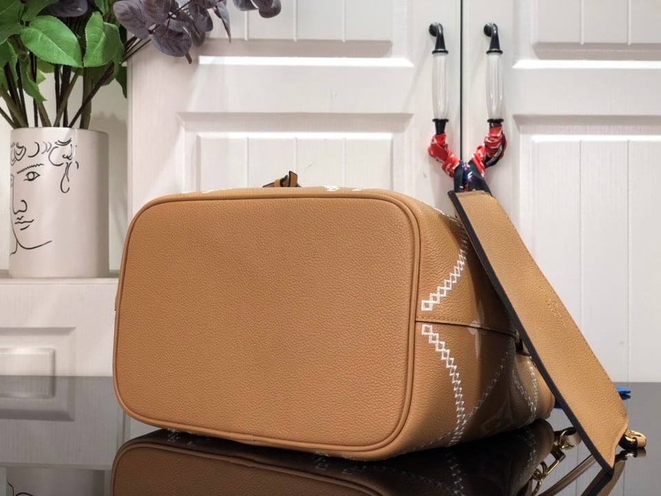 Louis Vuitton N Ono Mm 26Cm Arizona Brown view 7