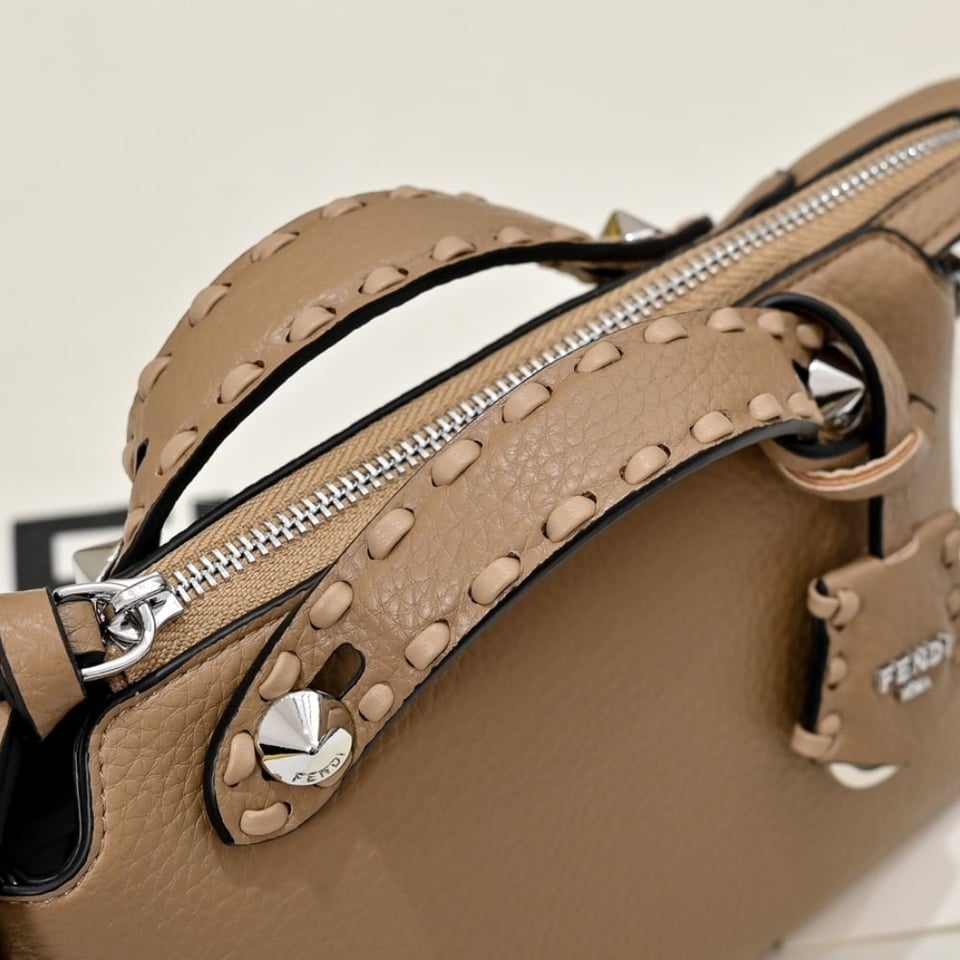 Fendi By The Way Selleria Medium Beige 20Cm view 5