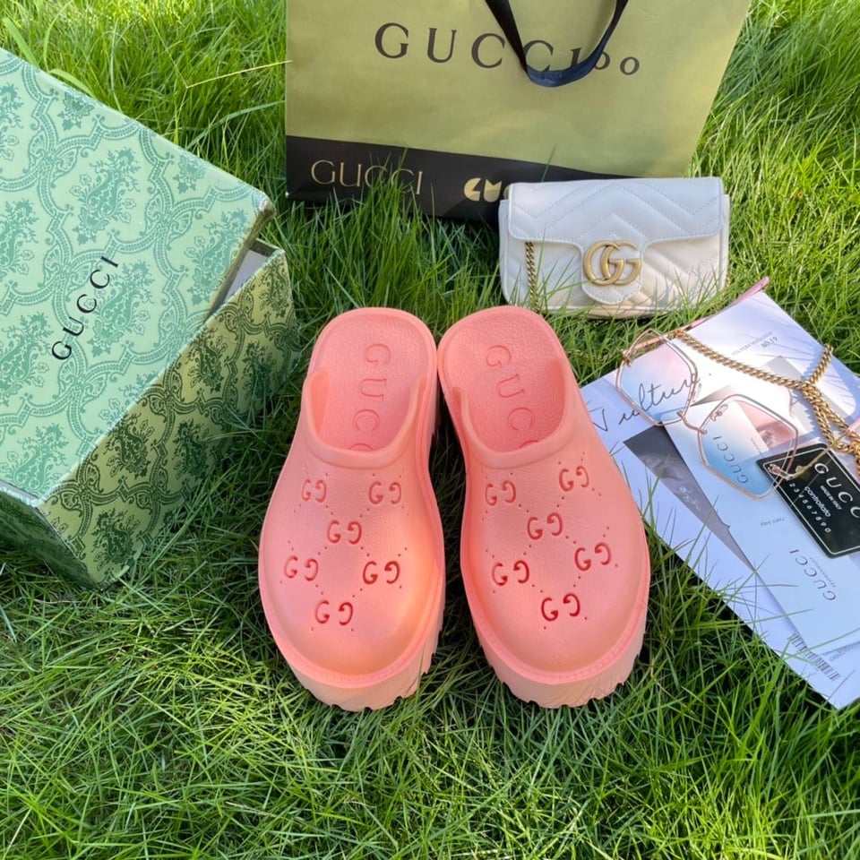 Gucci Men’S Slip On Sandal Pink Gg Rubber view 11