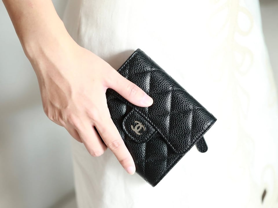 Chanel Flap Card Holder 11.5 Black Grained Calfskin Silver Icon view 4