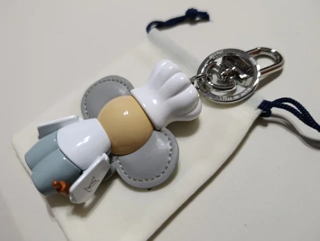 Louis Vuitton Vivienne Baker Charm Keychain M01467 Monogram Canvas 13.5cm/5.3in view 6