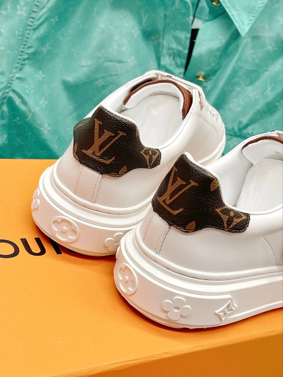 Louis Vuitton Time Out Sneaker 1Aadmt view 7
