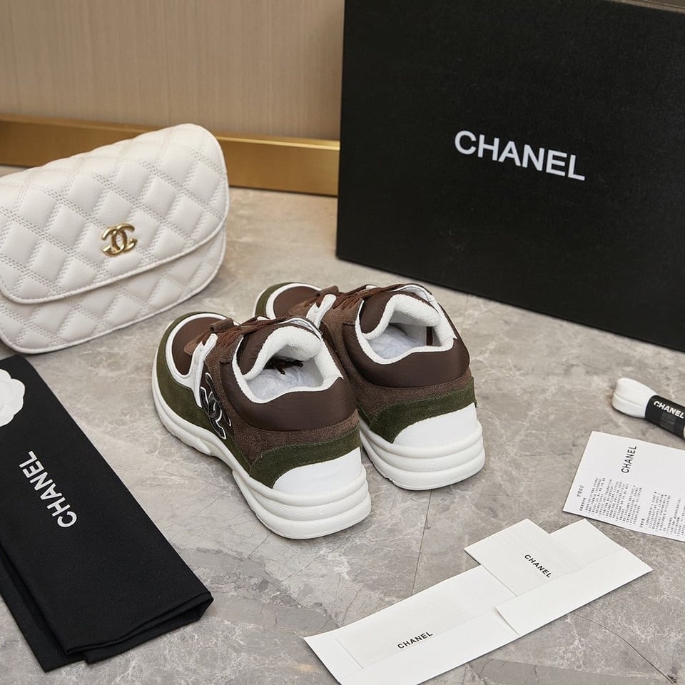 Chanel Cc Suede Brown Green view 3