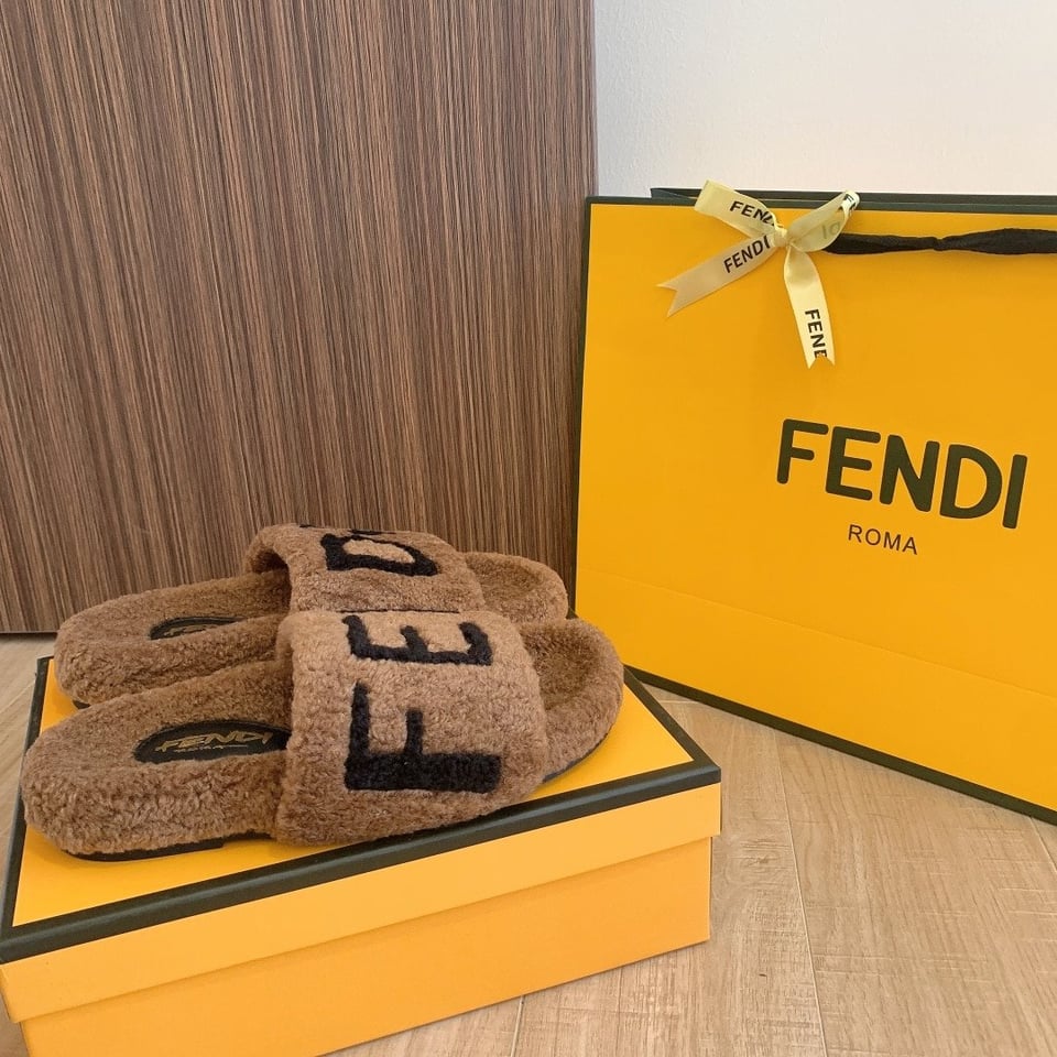 Fendi Fleece Slippers Brown view 6